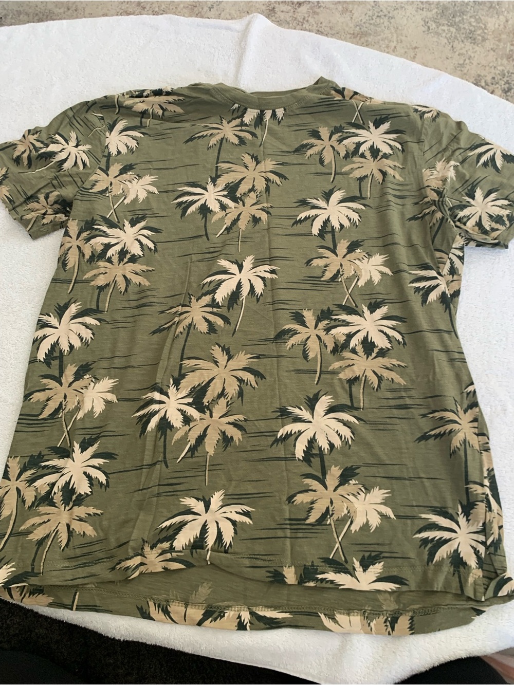 Olive Palm-Print Short Sleeve Tee by